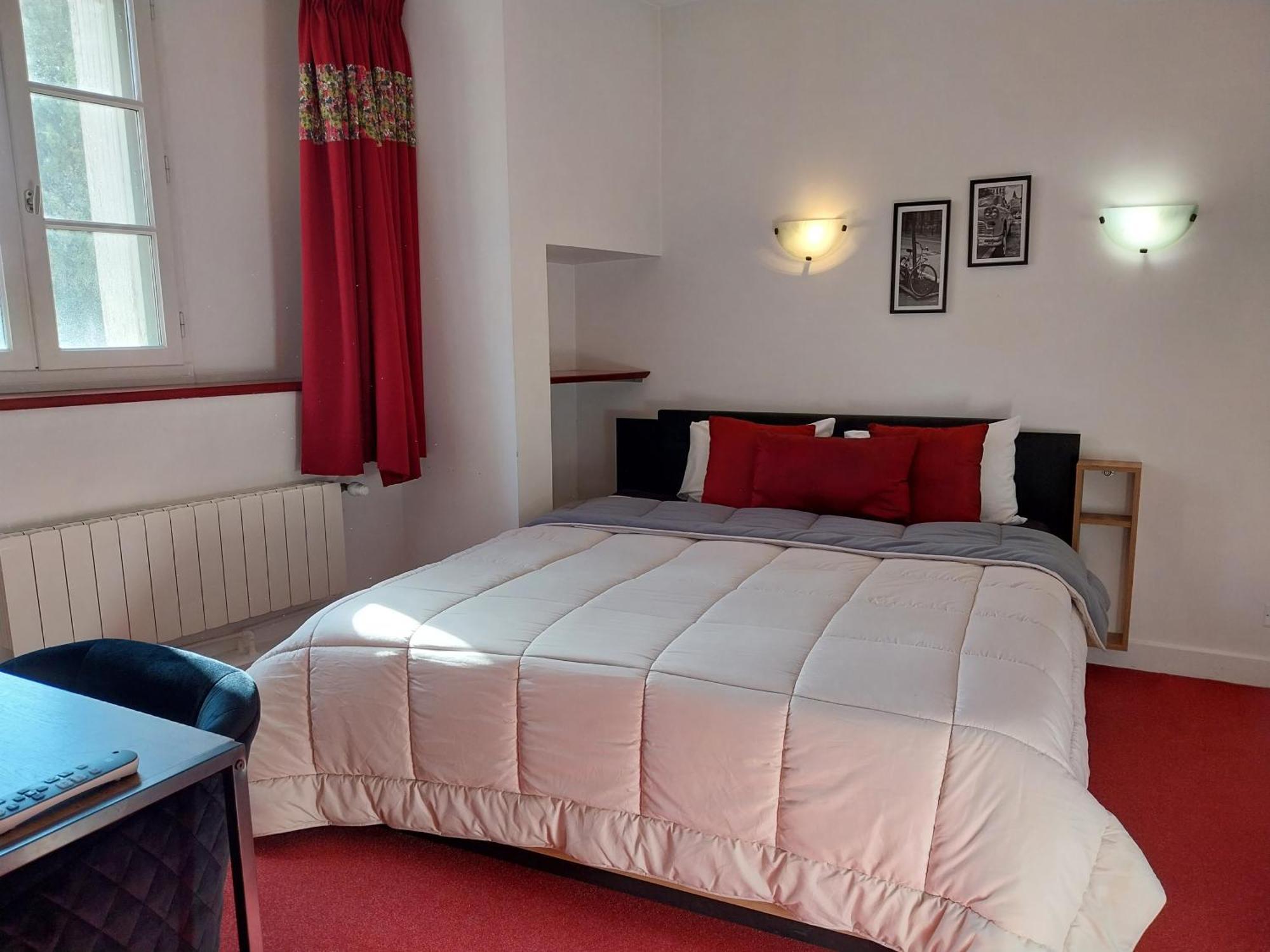 Hotel Jean Xxii Каор Экстерьер фото